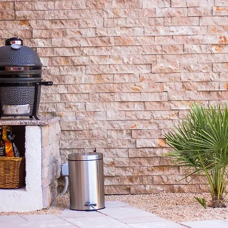 House Boban With Private Pool And Garage Nyaraló Mimice