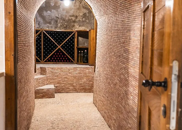 House Boban With Private Pool And Garage Nyaraló *