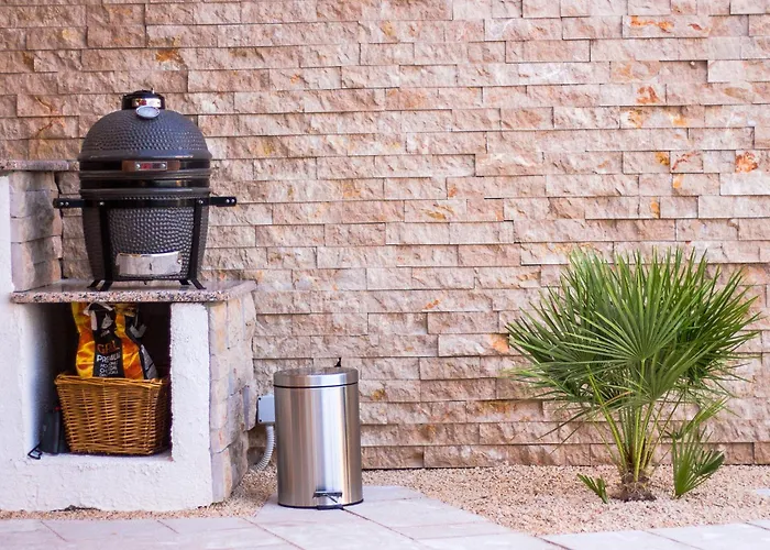 House Boban With Private Pool And Garage Nyaraló Mimice